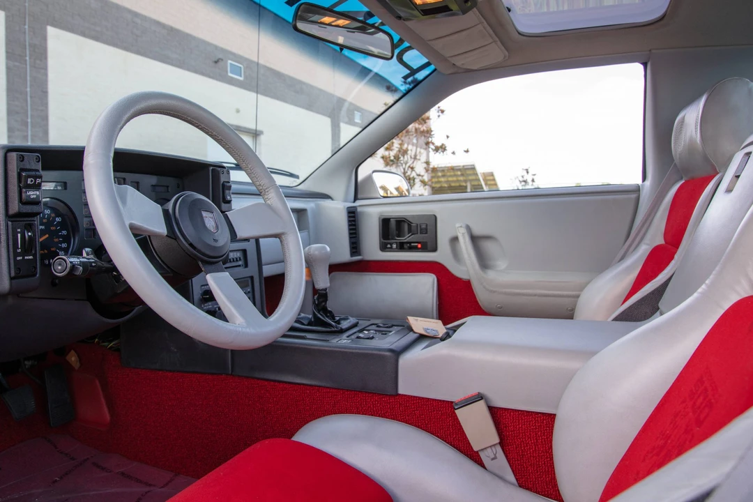 1984 Pontiac Fiero - Image 26 of 31