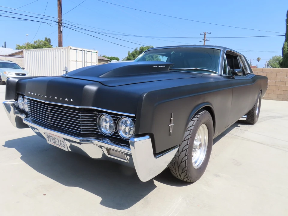 1966 Lincoln Continental 4th Gen - Image 2 of 31