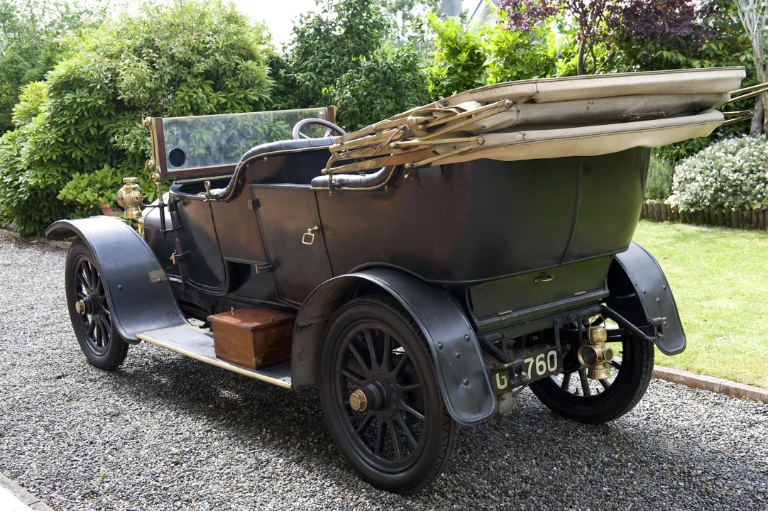1911 Wolseley - Image 2 of 8