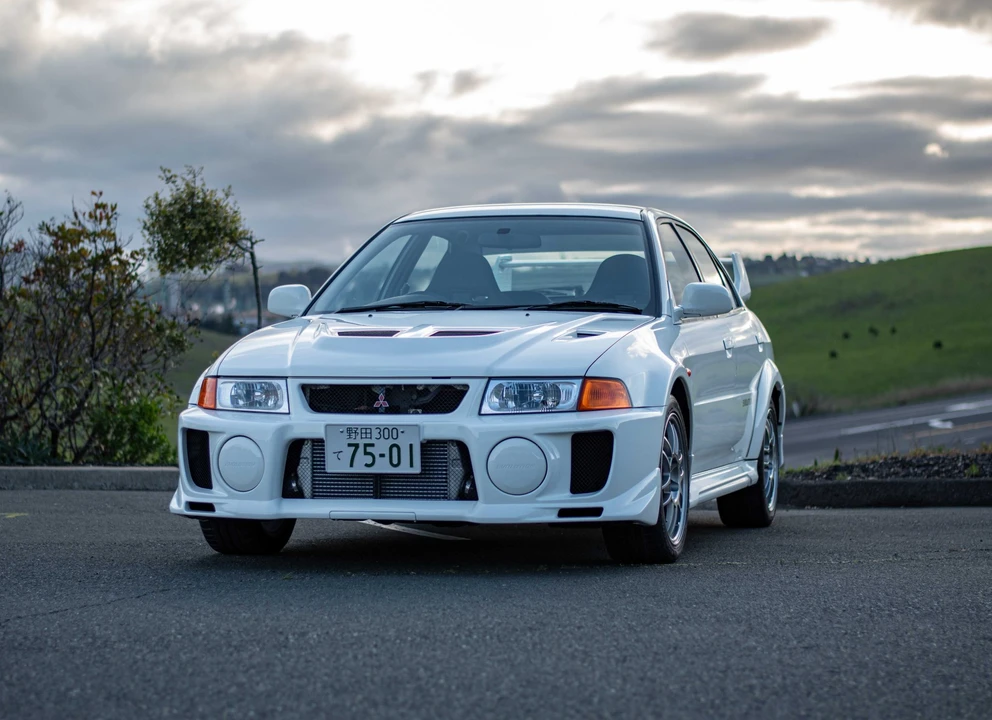 1998 Mitsubishi Lancer Evolution V 6th Gen - Image 23 of 31