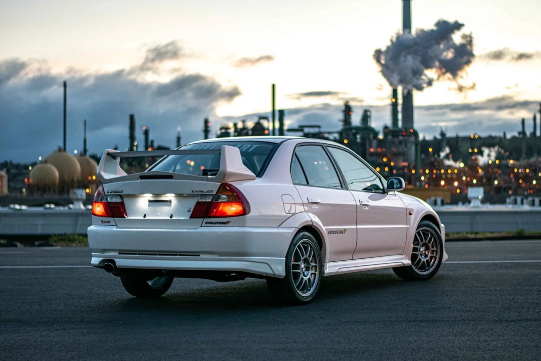 1998 Mitsubishi Lancer Evolution V 6th Gen - Image 19 of 31