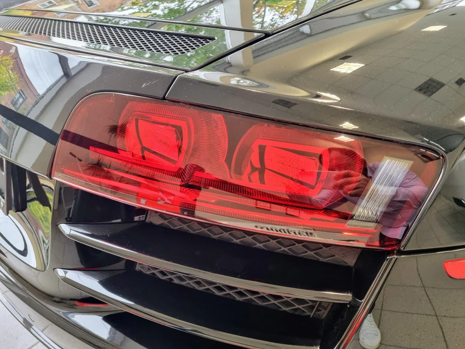 2011 Audi 42 R8 - Image 18 of 31