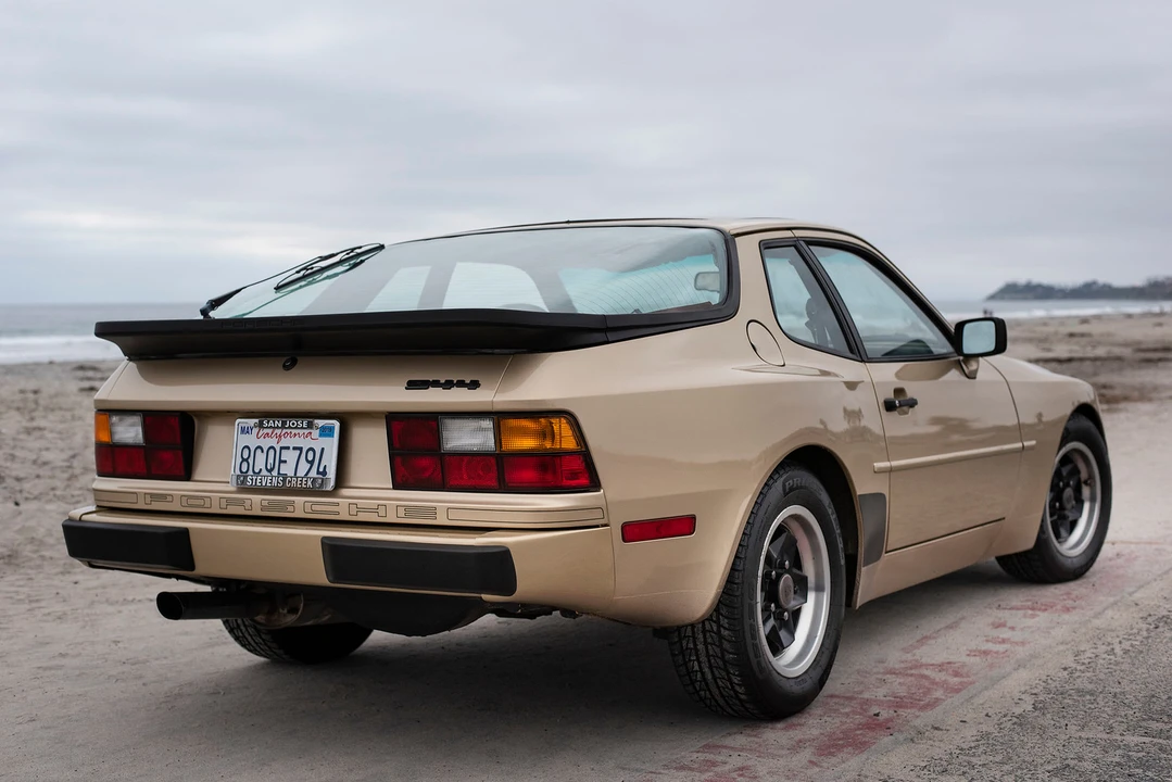 1984 Porsche 944 - Image 8 of 31