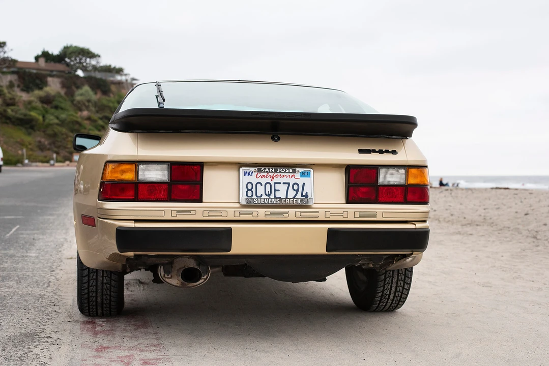 1984 Porsche 944 - Image 7 of 31