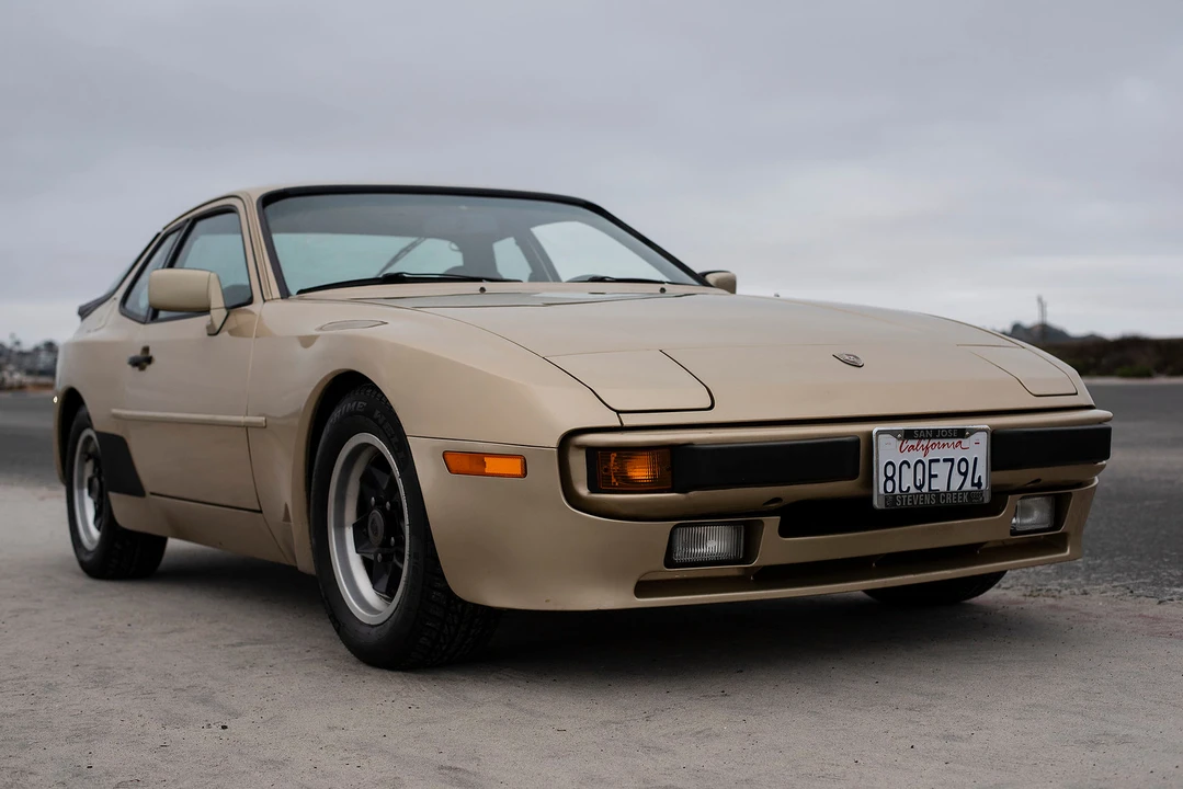 1984 Porsche 944 - Image 12 of 31