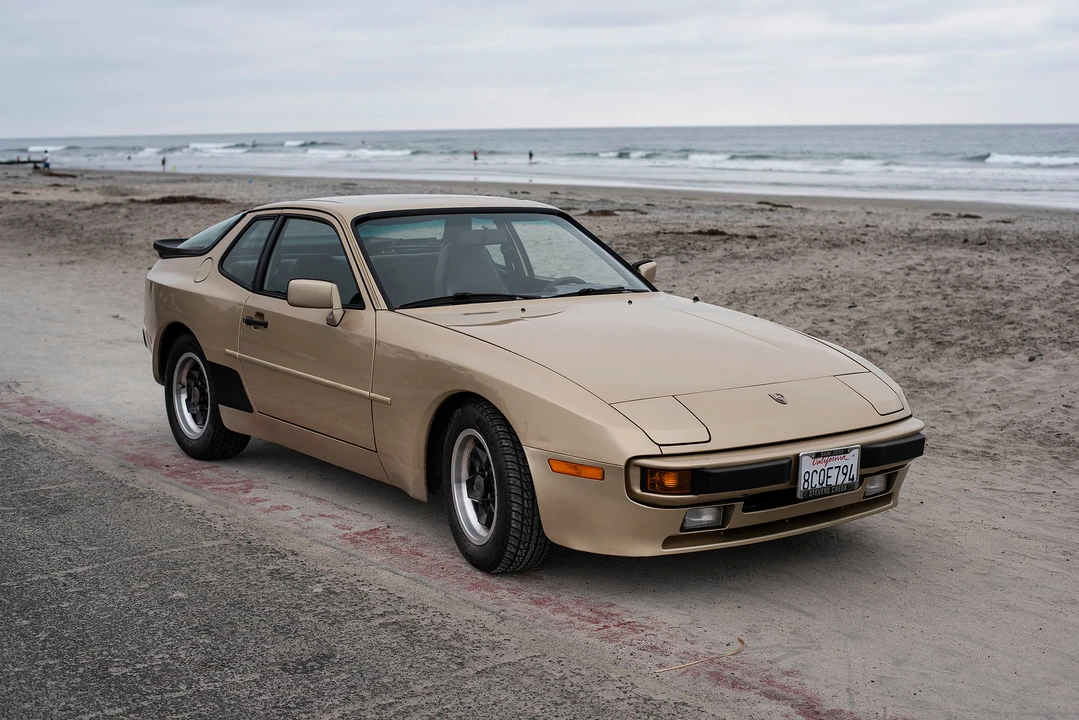 1984 Porsche 944 - Image 15 of 31