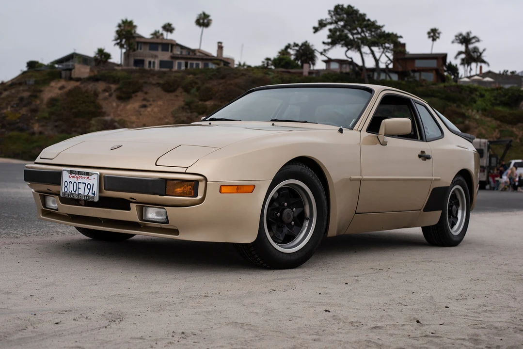 1984 Porsche 944 - Image 2 of 31