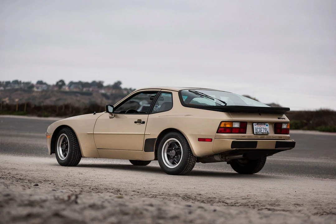 1984 Porsche 944 - Image 5 of 31