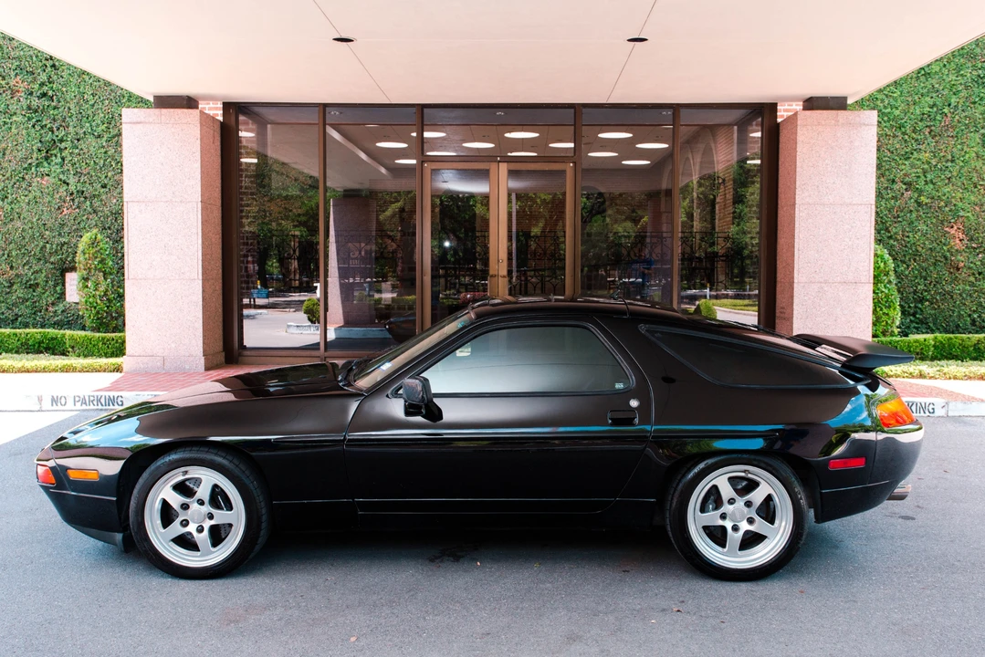 1990 Porsche 928 GT - Image 7 of 31