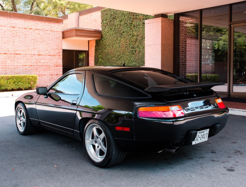 1990 Porsche 928 GT - Image 9 of 31
