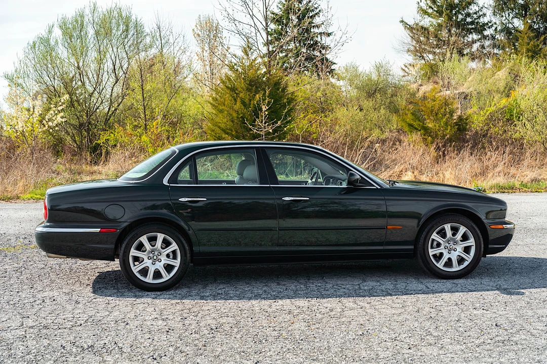 2004 Jaguar X350/X356/X358 XJ - Image 25 of 31