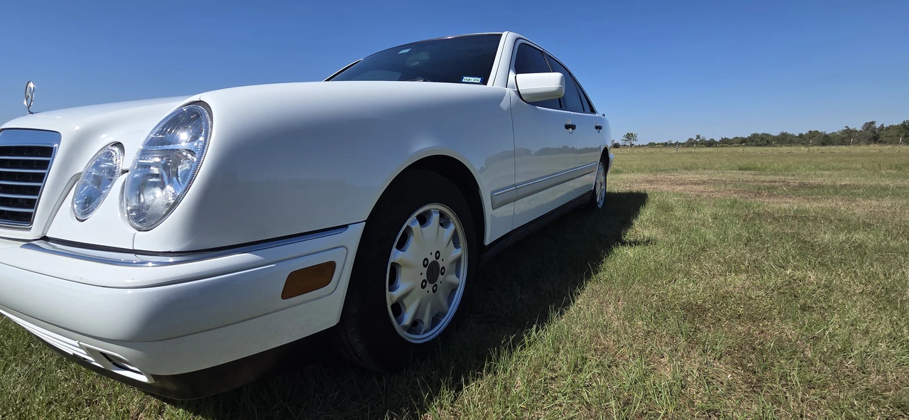 1996 Mercedes-Benz W124 E-Class - Image 10 of 31