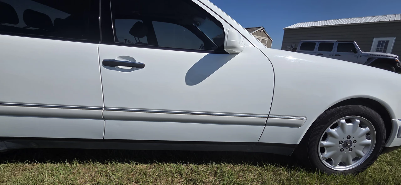 1996 Mercedes-Benz W124 E-Class - Image 21 of 31