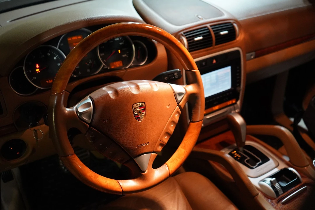 2004 Porsche 955/957 Cayenne S - Image 5 of 15