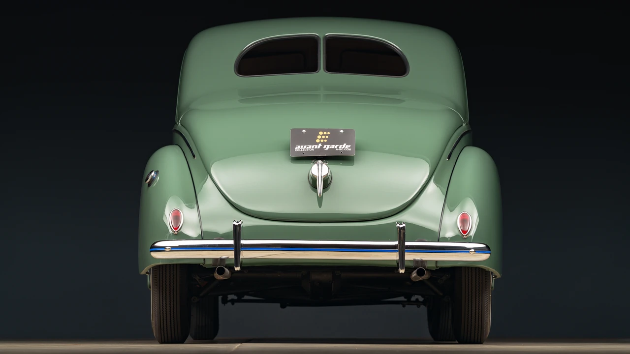 1939 Ford Standard & Deluxe & Super Deluxe - Image 19 of 31