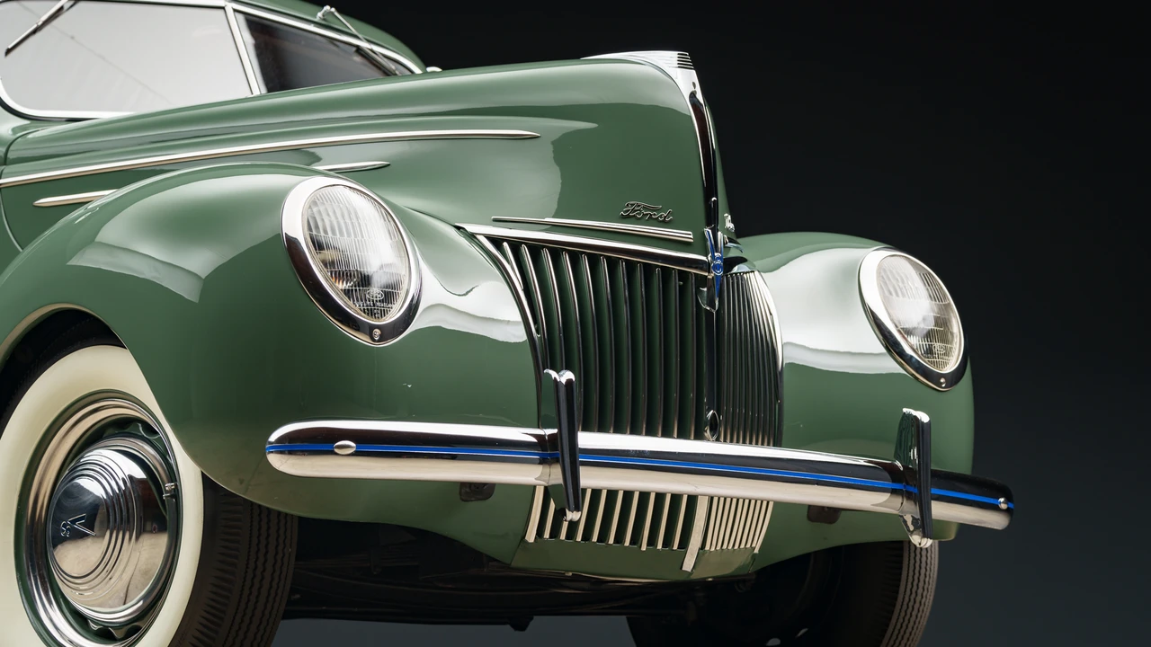 1939 Ford Standard & Deluxe & Super Deluxe - Image 23 of 31