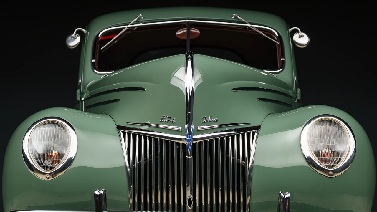 1939 Ford Standard & Deluxe & Super Deluxe - Image 25 of 31