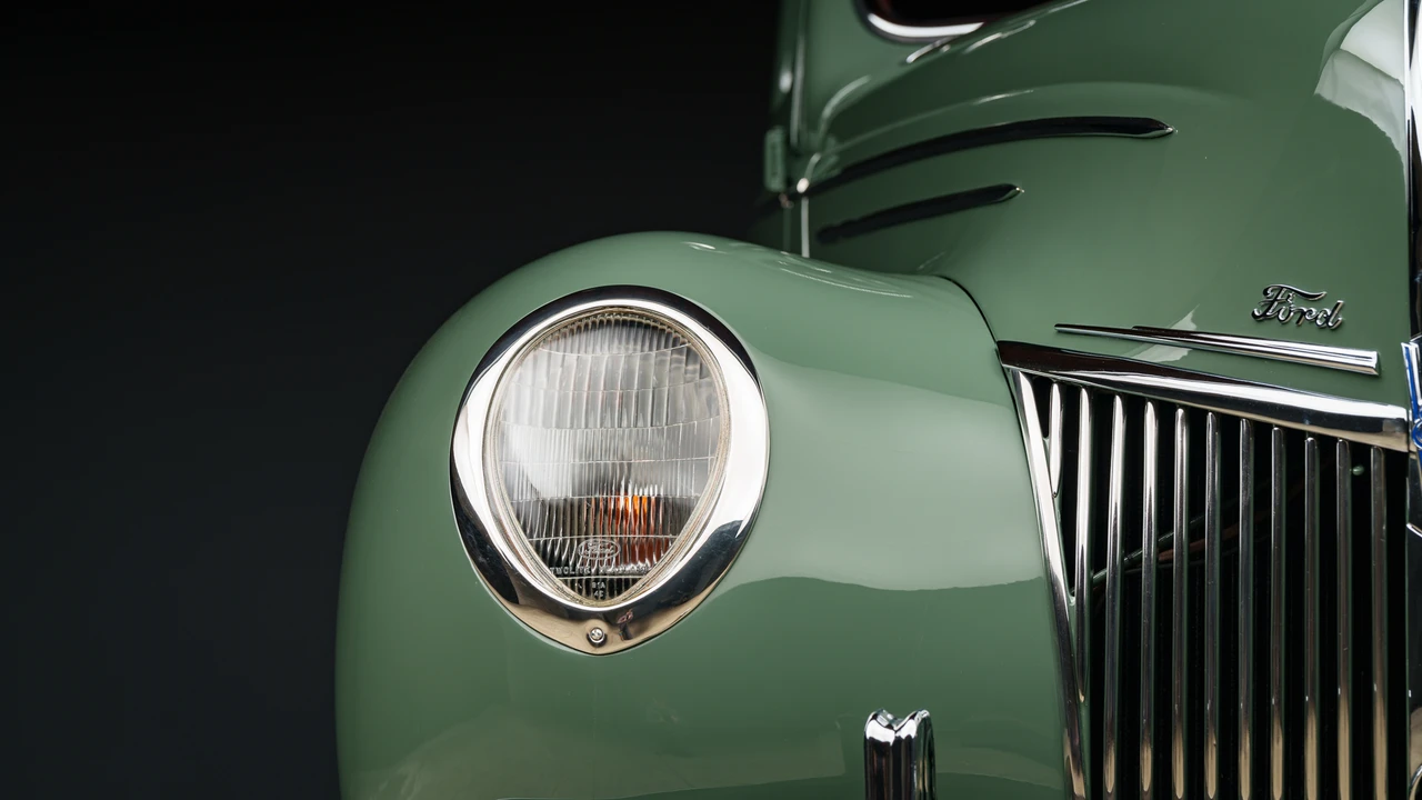 1939 Ford Standard & Deluxe & Super Deluxe - Image 26 of 31