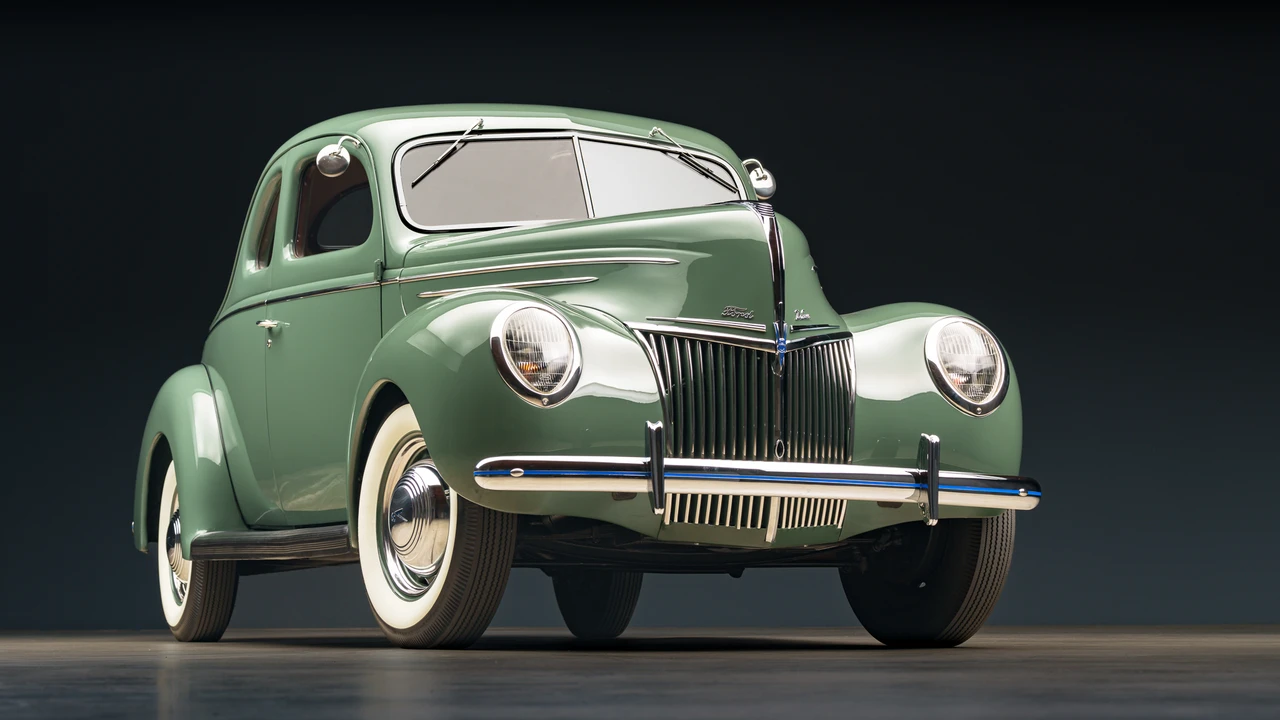1939 Ford Standard & Deluxe & Super Deluxe - Image 3 of 31