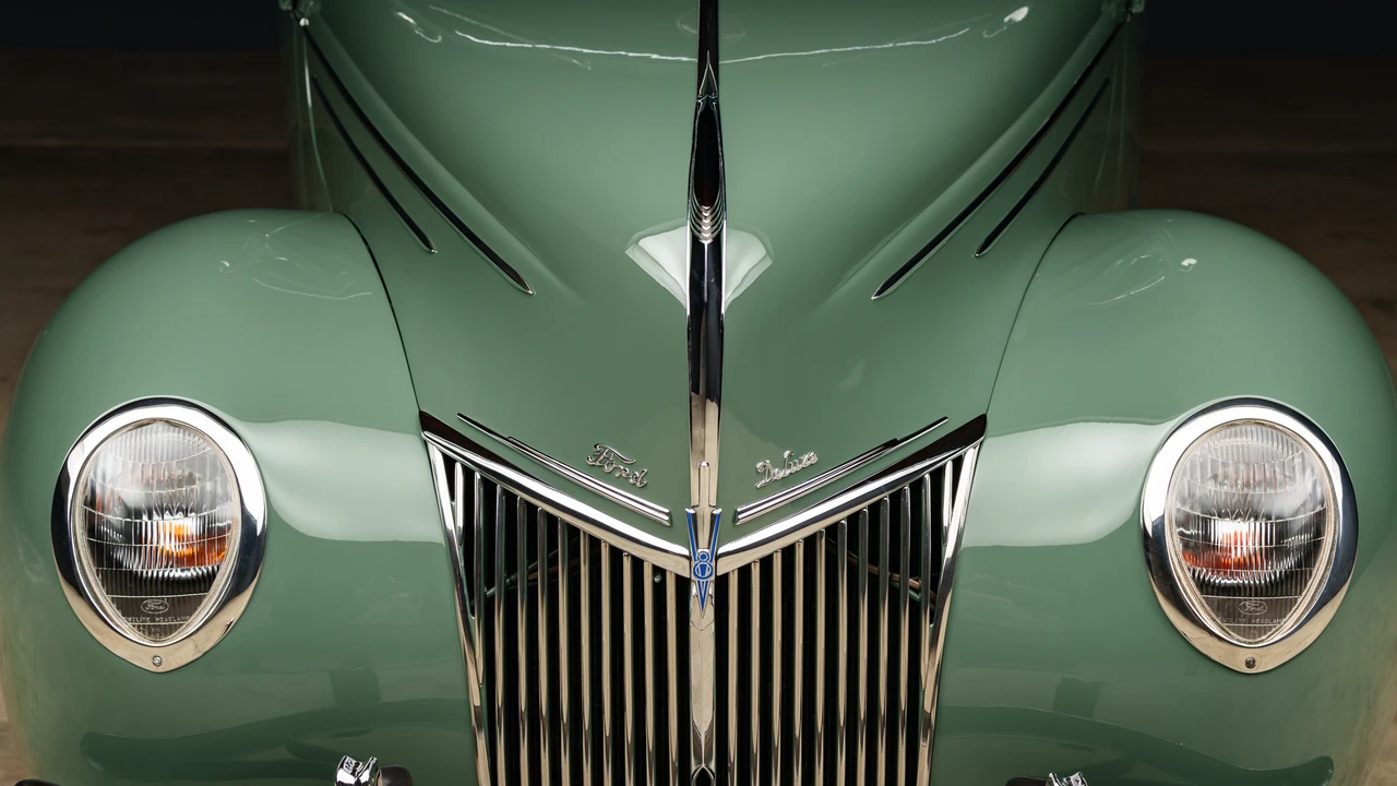 1939 Ford Standard & Deluxe & Super Deluxe - Image 30 of 31