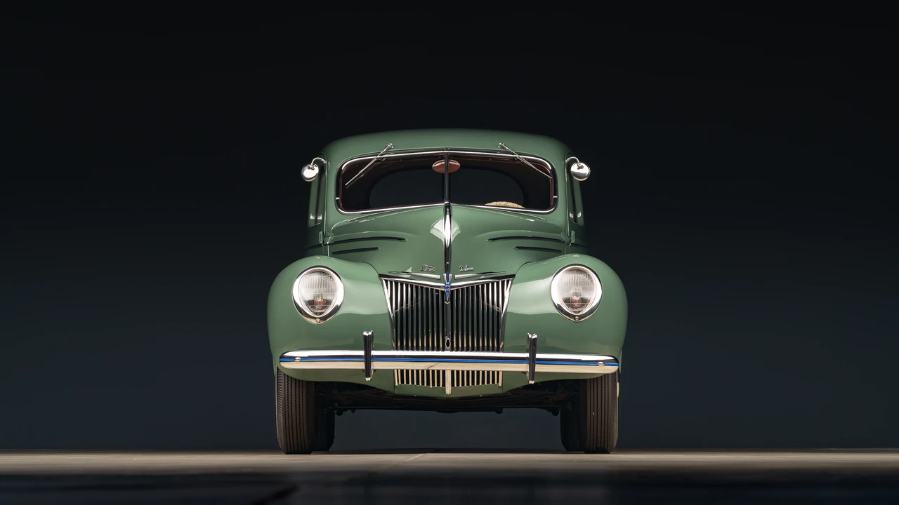 1939 Ford Standard & Deluxe & Super Deluxe - Image 9 of 31