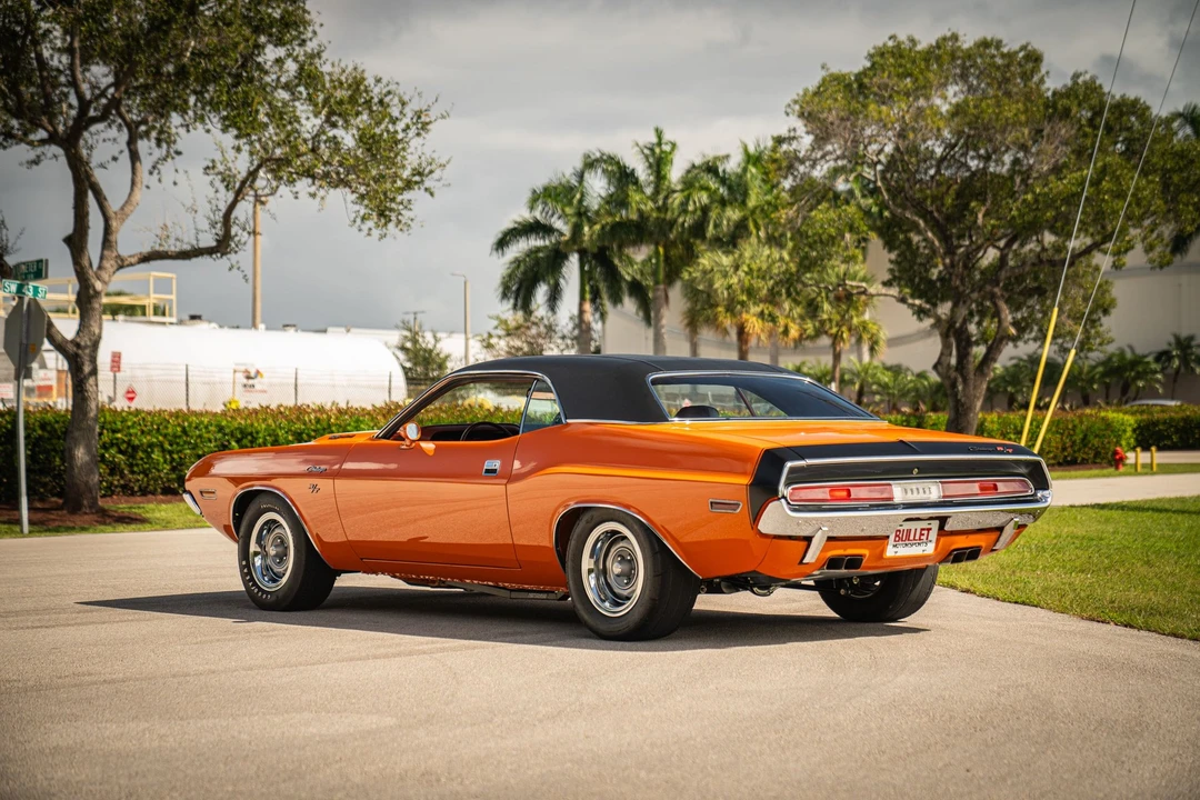 1970 Dodge Challenger Hemi 1st Gen - Image 9 of 31