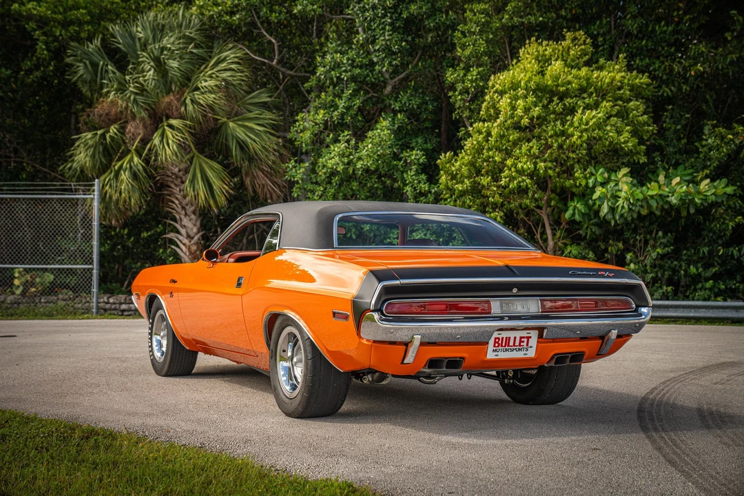 1970 Dodge Challenger Hemi 1st Gen - Image 8 of 31