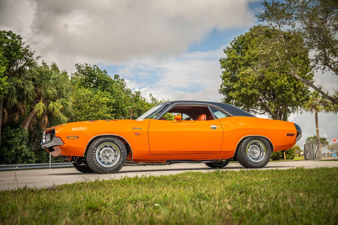 1970 Dodge Challenger Hemi 1st Gen - Image 13 of 31
