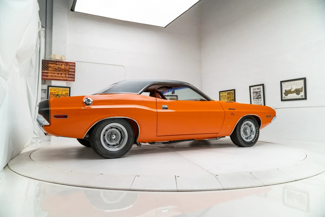 1970 Dodge Challenger Hemi 1st Gen - Image 26 of 31