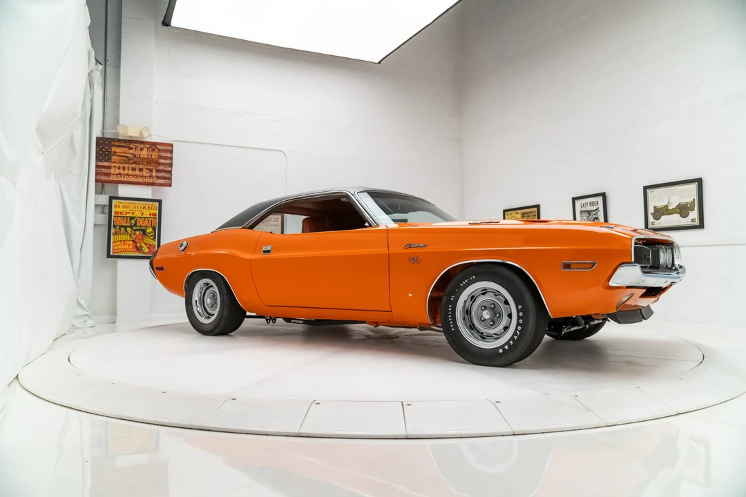 1970 Dodge Challenger Hemi 1st Gen - Image 23 of 31