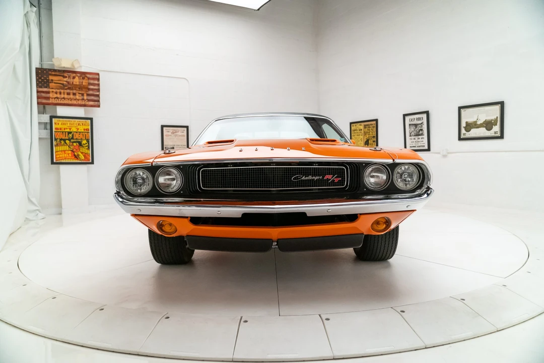 1970 Dodge Challenger Hemi 1st Gen - Image 19 of 31