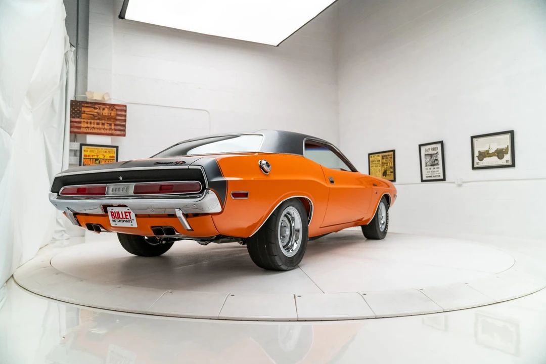 1970 Dodge Challenger Hemi 1st Gen - Image 28 of 31