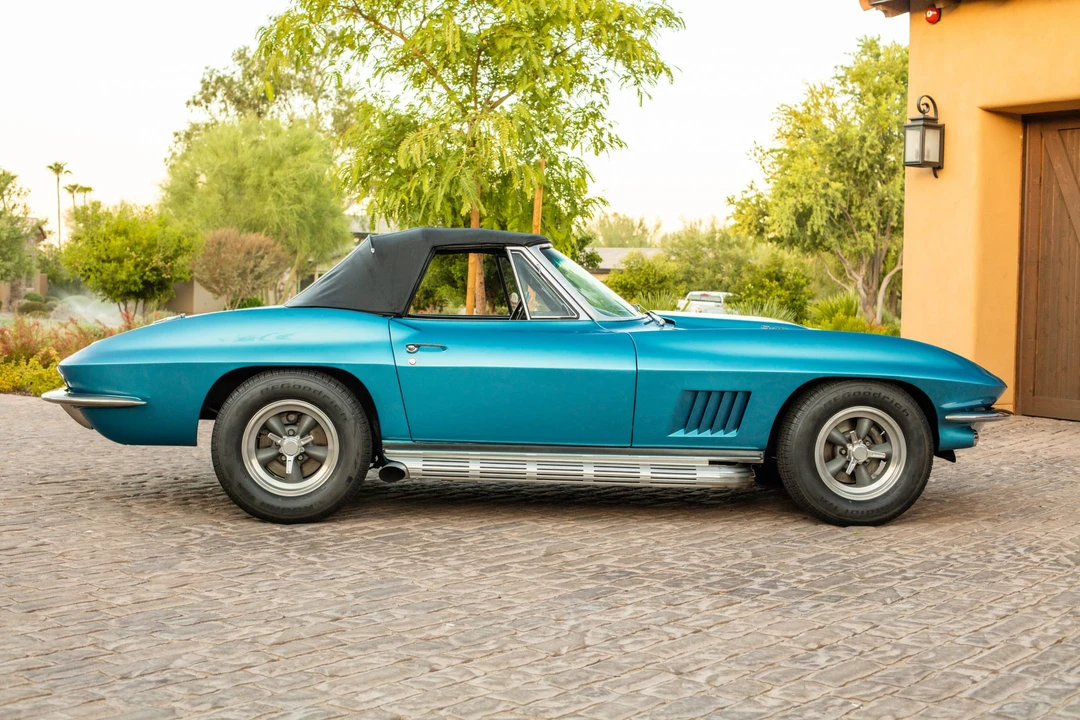 1967 Chevrolet Corvette C2 - Image 11 of 31