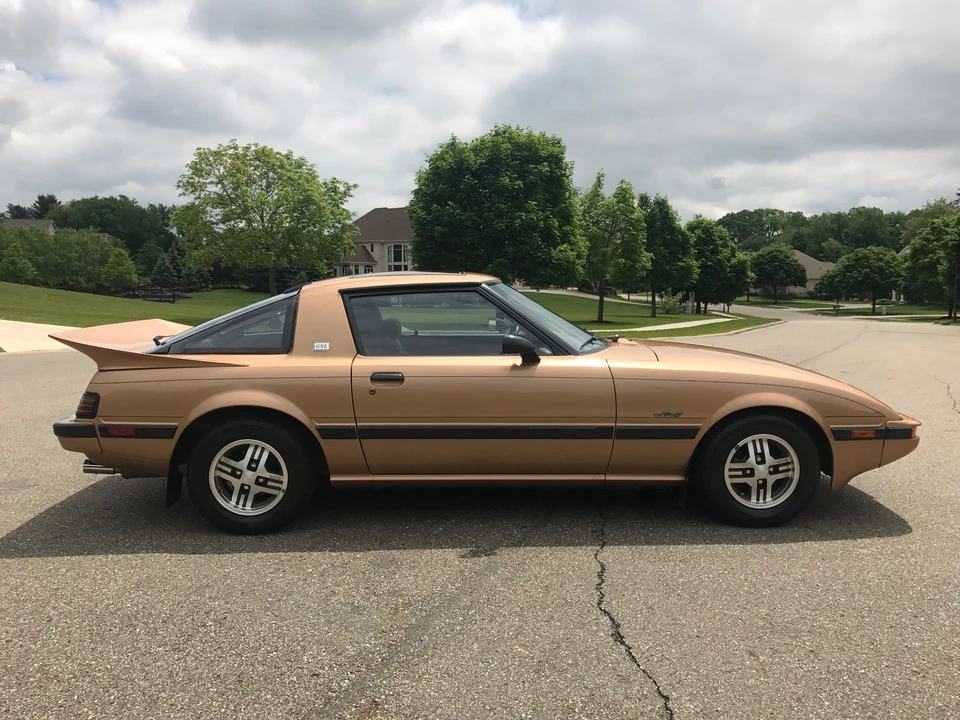 1981 Mazda RX-7 SA & FB - Image 2 of 31