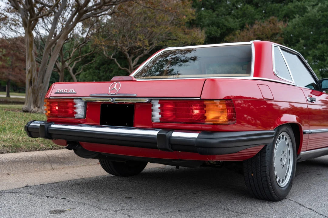 1988 Mercedes-Benz R107 SL-Class - Image 29 of 31