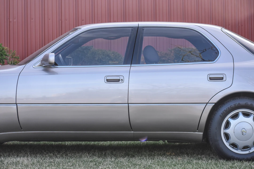 1994 Lexus LS 1st Gen - Image 20 of 31
