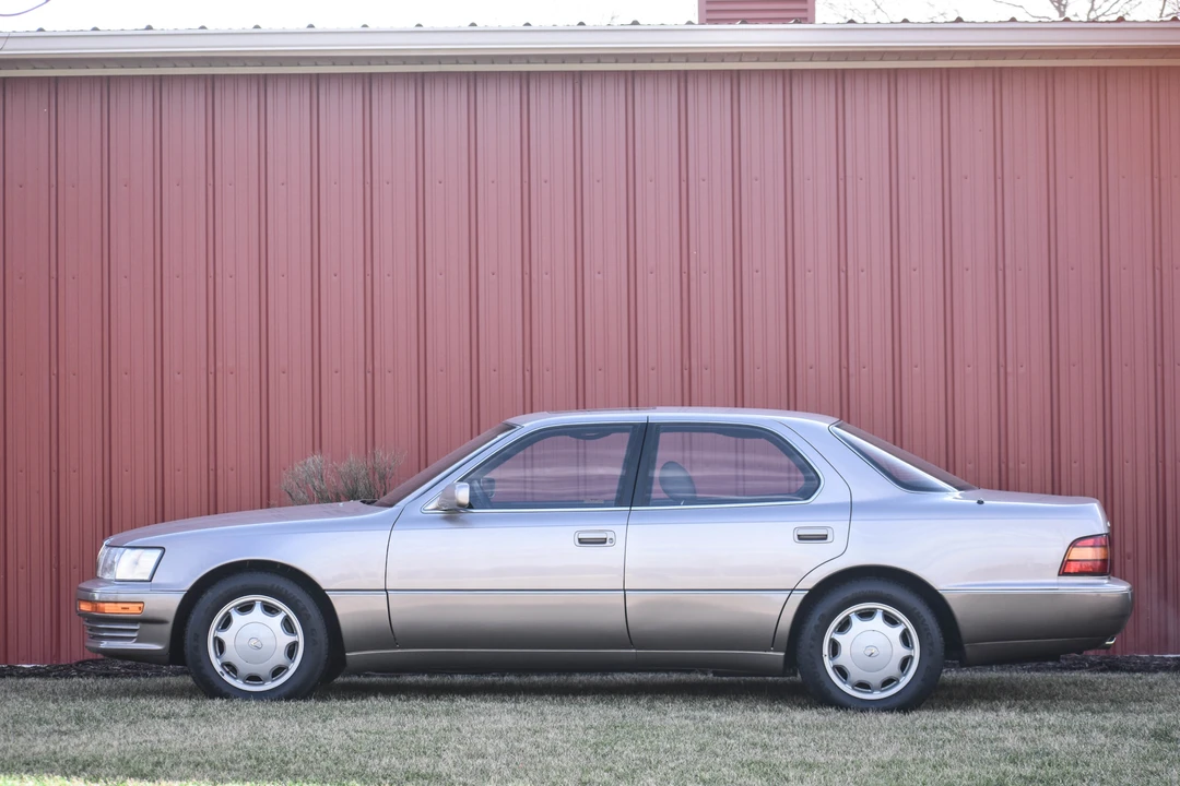 1994 Lexus LS 1st Gen - Image 10 of 31