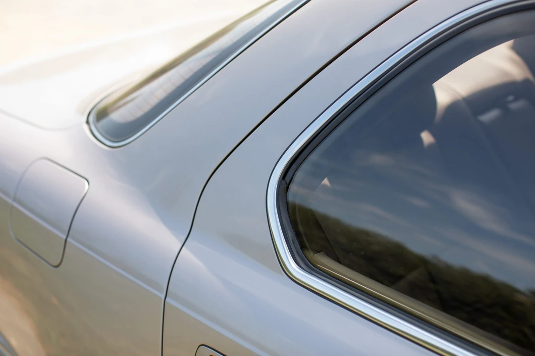 1994 Lexus LS 1st Gen - Image 29 of 31