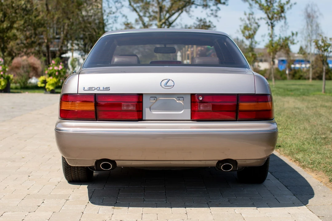 1994 Lexus LS 1st Gen - Image 10 of 31