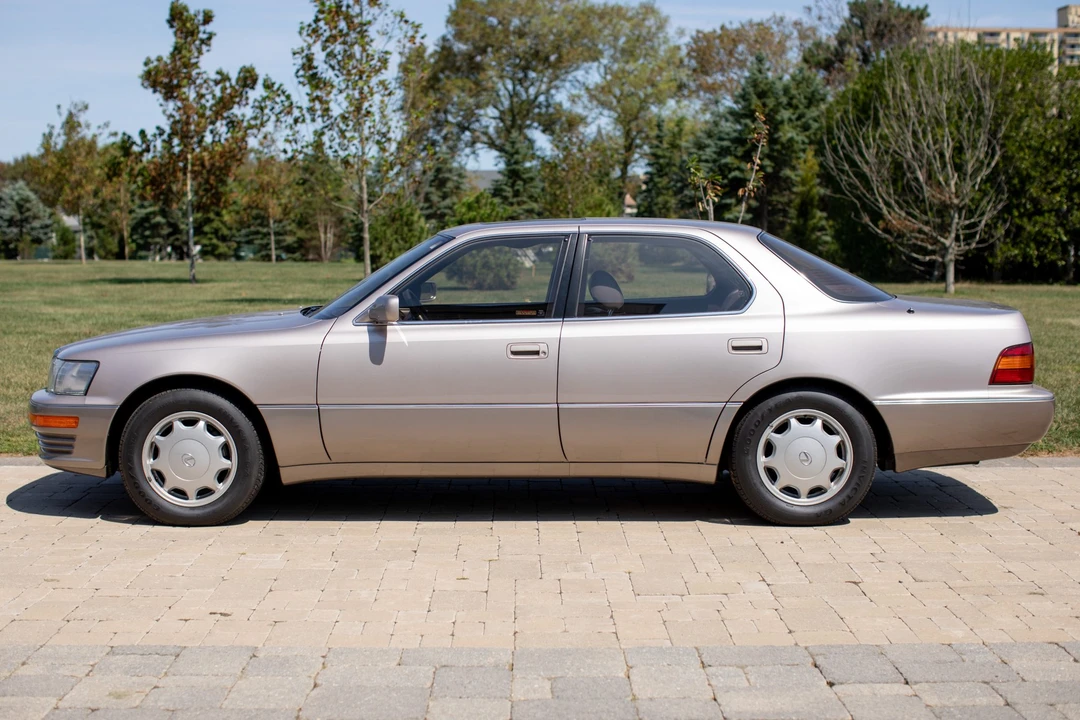 1994 Lexus LS 1st Gen - Image 7 of 31