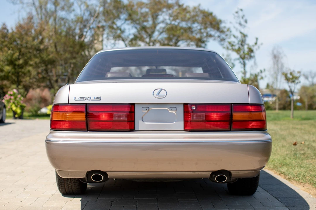 1994 Lexus LS 1st Gen - Image 11 of 31