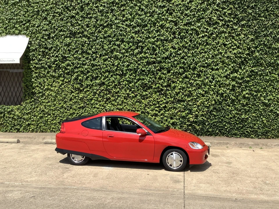 2000 Honda Insight 1st Gen - Image 10 of 31