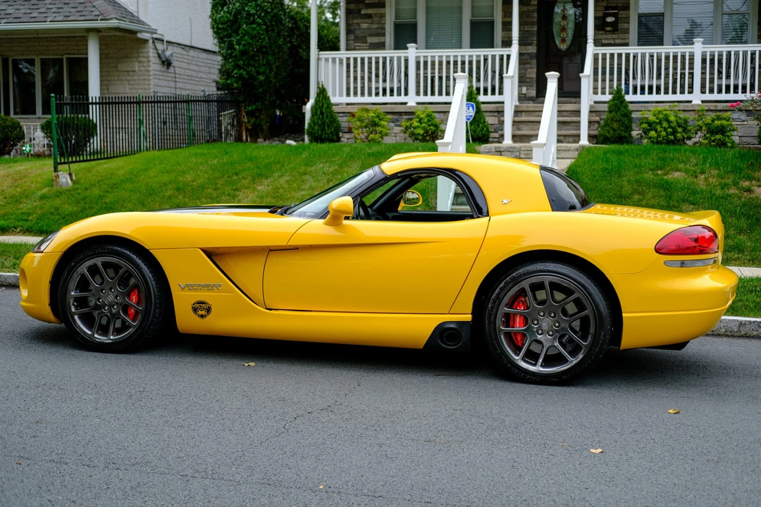 2005 Dodge Viper 3rd Gen - Image 4 of 31