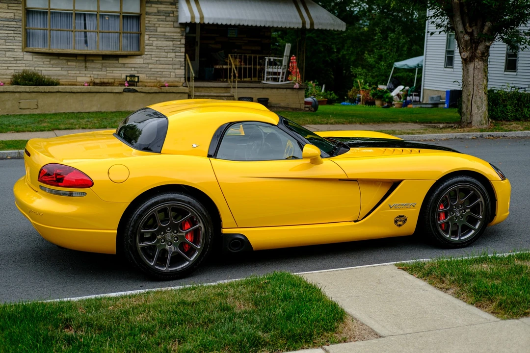 2005 Dodge Viper 3rd Gen - Image 12 of 31