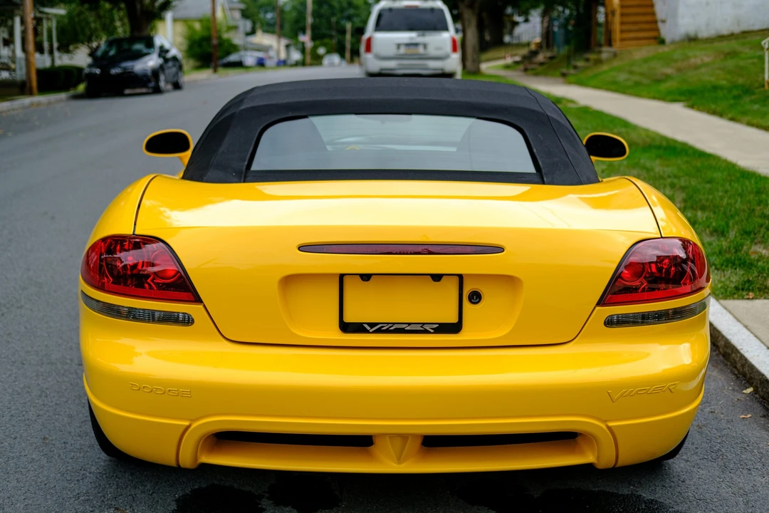 2005 Dodge Viper 3rd Gen - Image 9 of 31