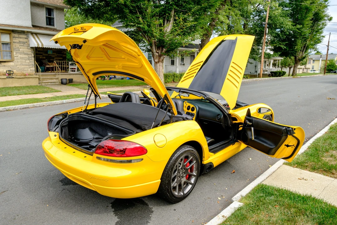 2005 Dodge Viper 3rd Gen - Image 26 of 31