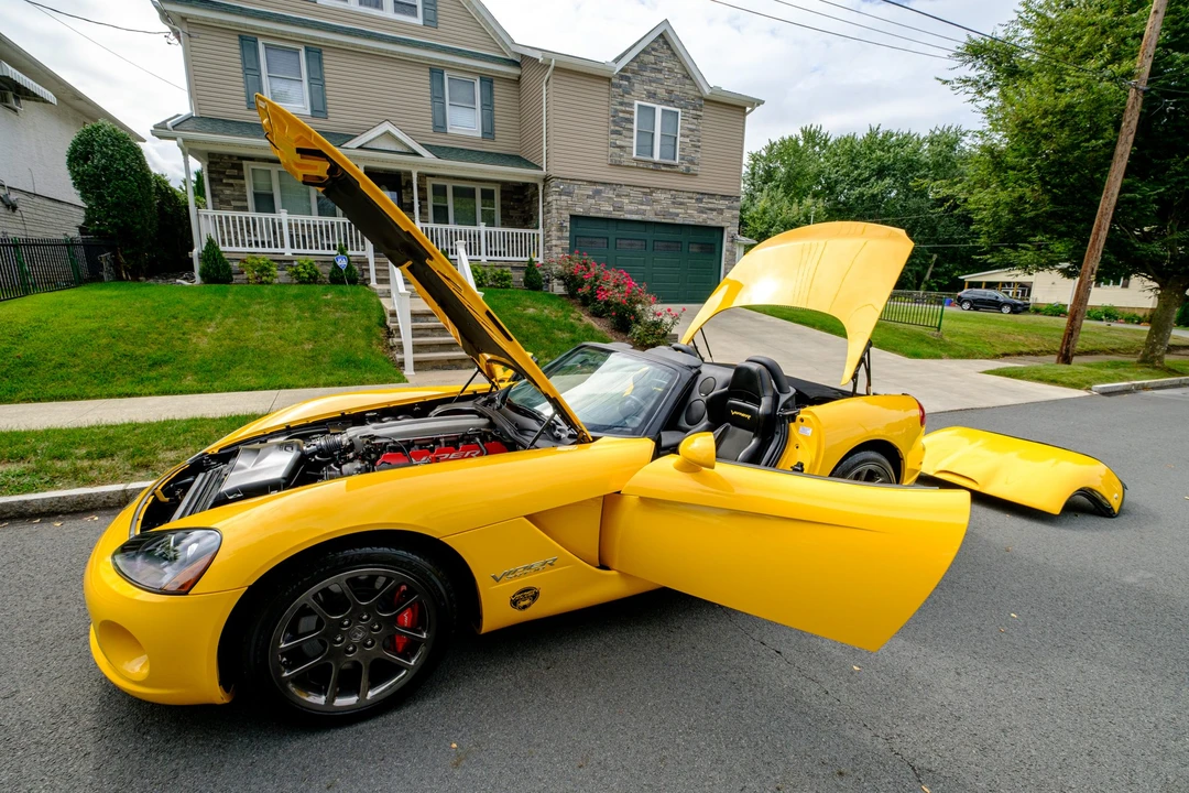 2005 Dodge Viper 3rd Gen - Image 23 of 31