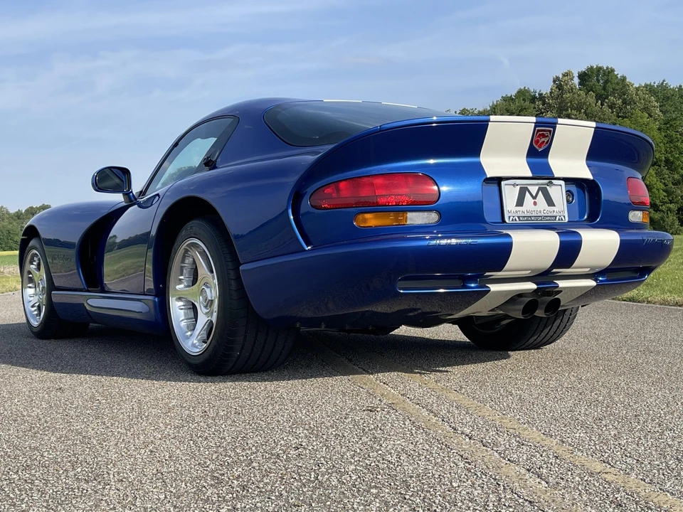 1997 Dodge Viper GTS 2nd Gen - Image 17 of 31