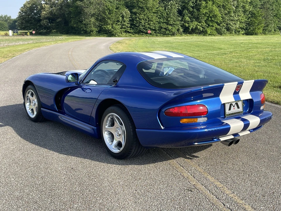 1997 Dodge Viper GTS 2nd Gen - Image 13 of 31