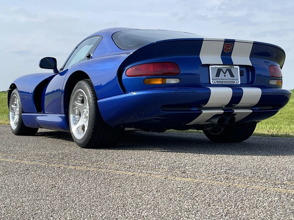1997 Dodge Viper GTS 2nd Gen - Image 16 of 31